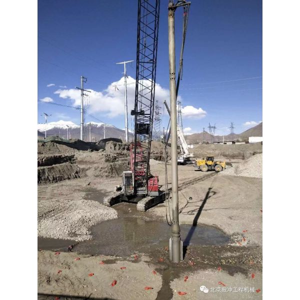 China 180 kW 426 mm vibroflot equipment pile driver for ground improvement applied in Middle East