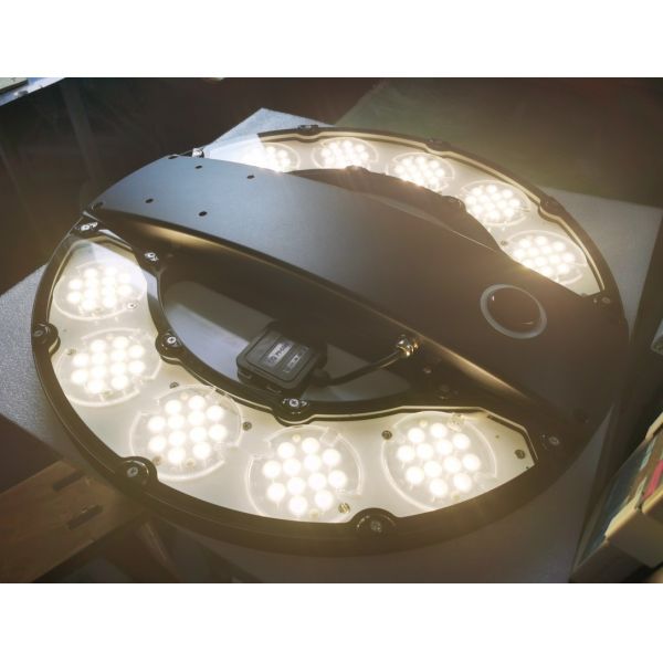 Buy Die Casting Aluminum Ip66 240VAC Solar Led Garden Lamp at wholesale prices