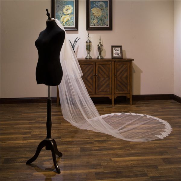 Unique Customized 3.8m*1.5m Wholesale Long Chapel Appliqued Lace Tulle Bridal Wedding White Veil With Hair Comb
