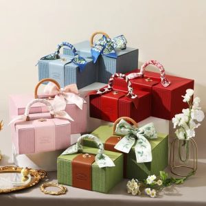 China Custom Luxury Wedding Gift Box with Foil Logo Printing on sale