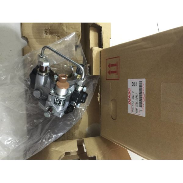 part No. : 294000-0617 FUEL PUMP made by Denso