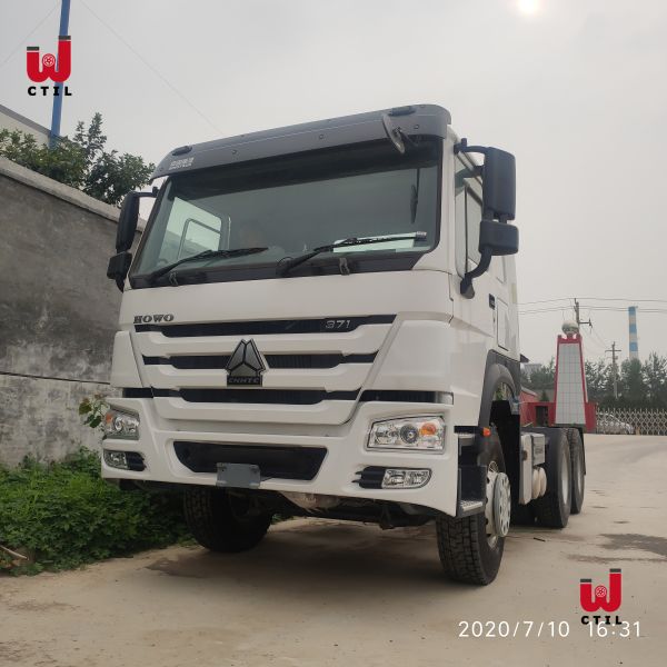 Buy HOWO 4X2 Left Hand Drive Truck at wholesale prices