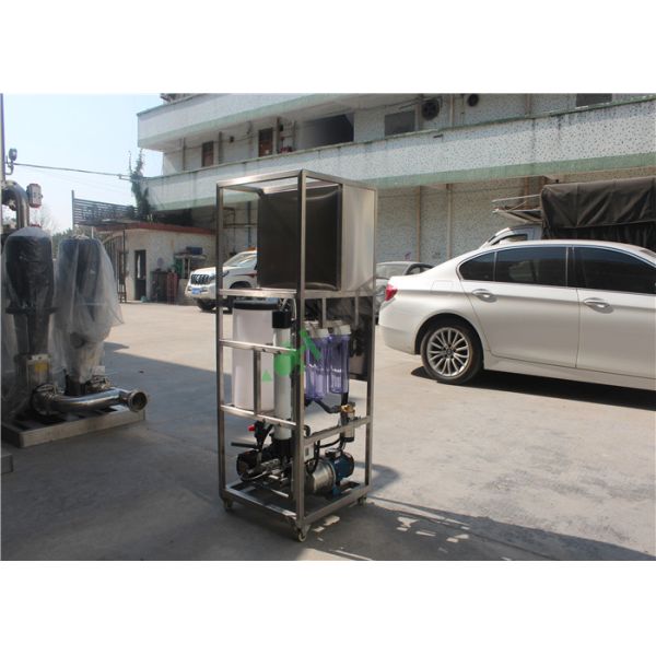 FRP / SS304 RO Seawater Desalination Equipment , Reverse Osmosis Water Treatment System