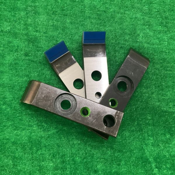 Carbon Steel Gripper For SOR HD Offset Printing Middle Hole 5mm Size 75mm X 18 X 4mm
