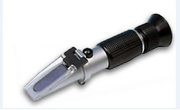 Quality Professional RHBS-44ATC Handheld Brix Refractometer For Concentrated Fruit Juice for sale