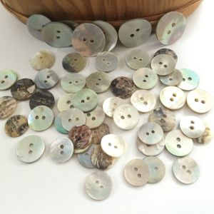 popular high quality 2holes ayoya natural shell button river shell button