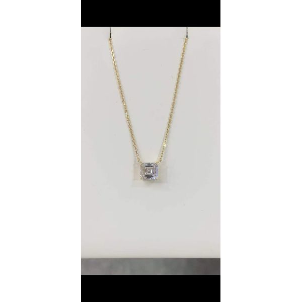 1.1ct Asscher Shape Diamond Pendant D VVS Lab Grown Diamonds 18K Gold