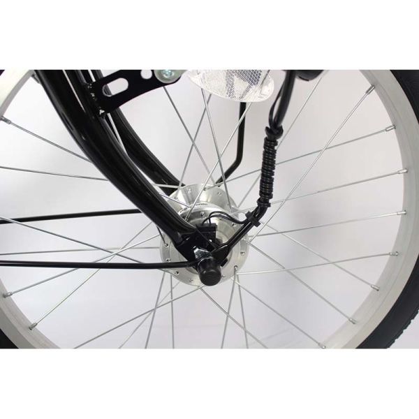 Lightweight 10kg Classic Bicycle / City Bike 6-Speed With Platform Pedals Steel Frame