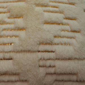 Stylish Faux Fur Throw Blanket Nondisposable Luxury Embroidered Minky Throw