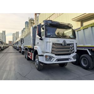 Sinotruk Howo / Hohan 6×4 Tipper Dump Truck 10 Wheels Rectangular Cargo Body 20CBM White Color