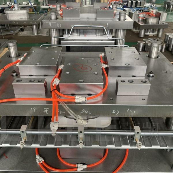 Buy 0.030mm-0.250mm Material Thickness Aluminum Foil Container Mould For Durable Production at wholesale prices