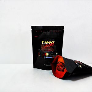 China Custom Matte Smell Proof Child Proof Zipper Mylar Bags 3.5g Aluminum Foil weed Bags on sale