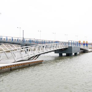 Quality PVC Marine Aluminum Gangways Aluminum Alloy Structure Movable Approach Bridge for sale