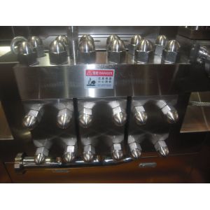 3 Piston Homogenizer Equipment 25Mpa 500L/H Smooth Operation