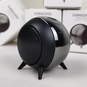 min round metal wireless speaker .3W with selfie function .High quality from