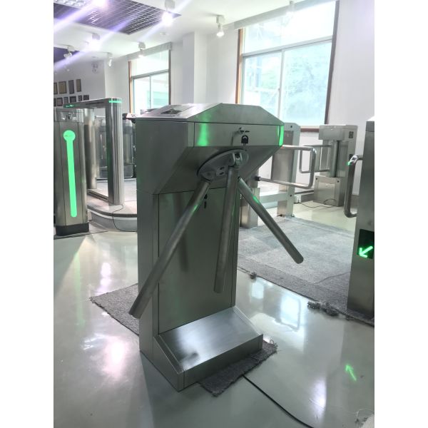 Half Height Access Control Turnstile Gate Outdoor 304 Stainless Steel Cabinet