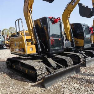 2023 Model Sany SY75 Mini Digger Machine with 7000 KG Machine Weight and Good