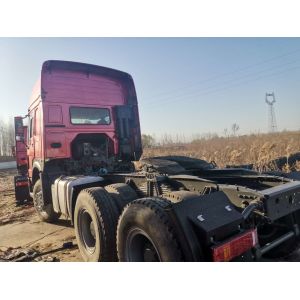 EURO 2 371HP Used Sinotruk 6x4 Howo Tractor Truck