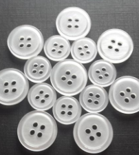 Women'S Small Round Buttons For Geometric Graphics & Stripe Shirt