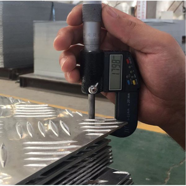 5052 5 Bar Ribbed Aluminium Tread Plate