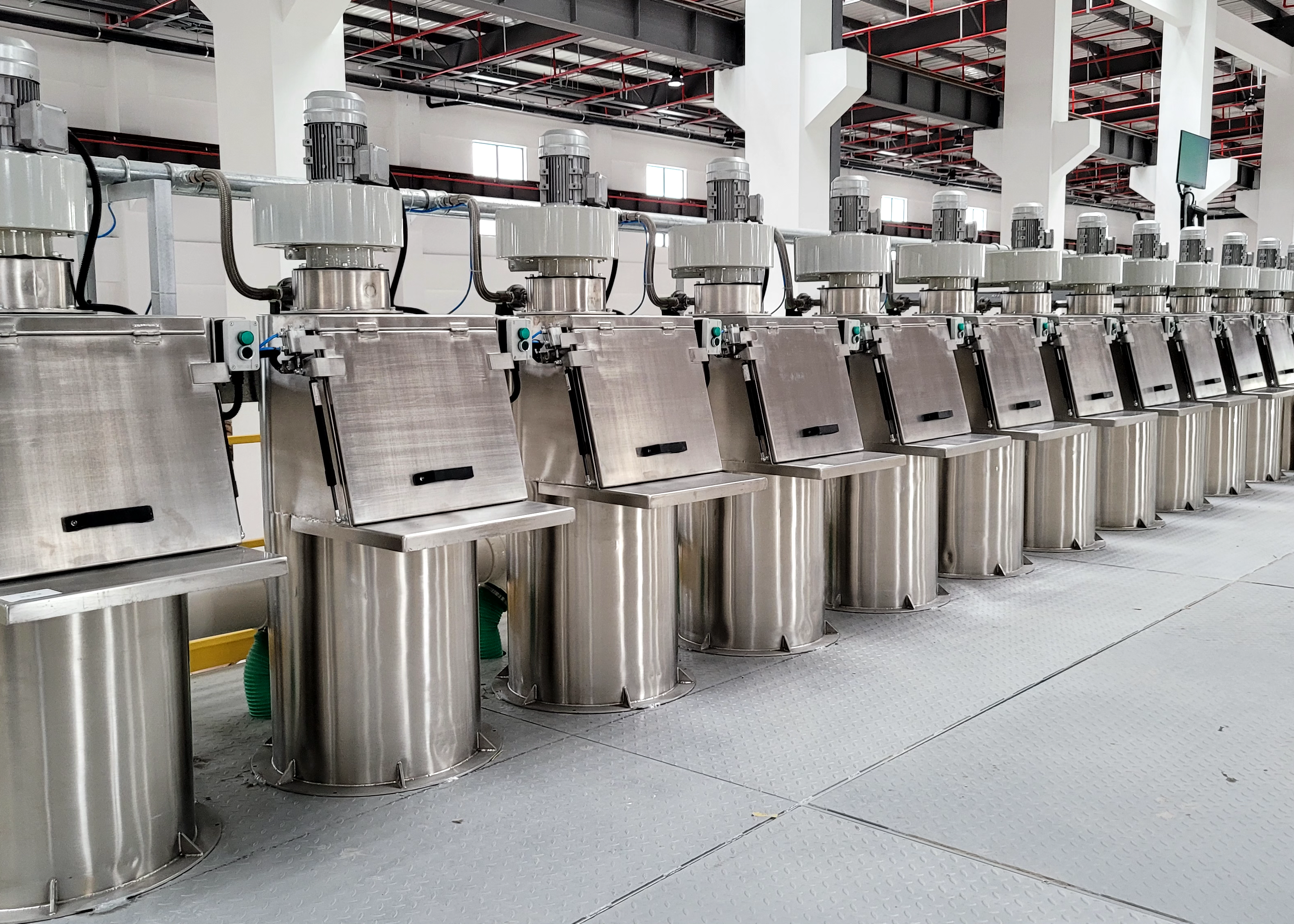 Plastic Processing: Bulk Material Handling, Pneumatic Conveying, Automated