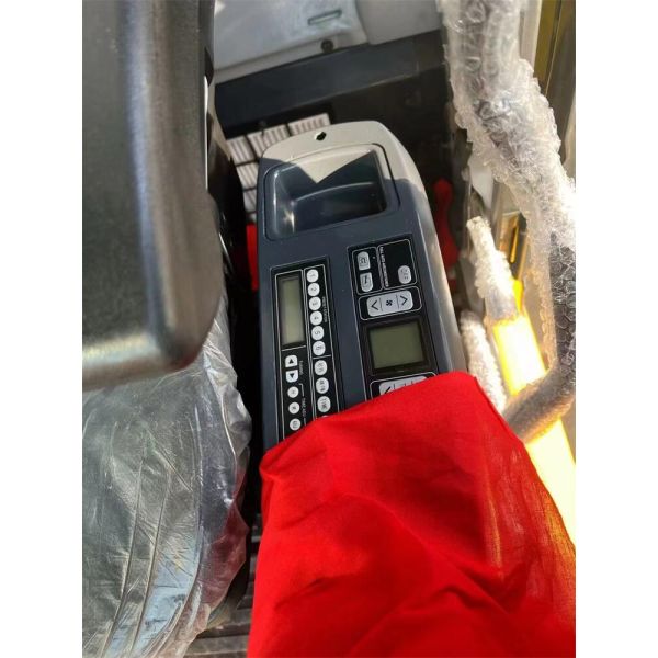 Competitive Used Excavator Pc130-7 Pc130 Komatsu 130 Backhoe Excavator 13ton Secondhand