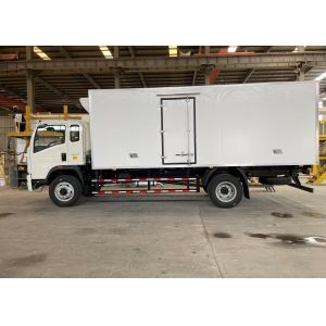 10 Ton Refrigerated Truck 140HP RHD Carrying Vegetables / Fruits