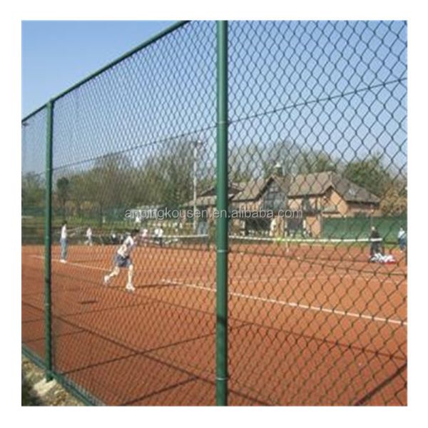 Green Color Stadium Chain Link Fence Cyclon Wire Mesh Playground Fence Made of