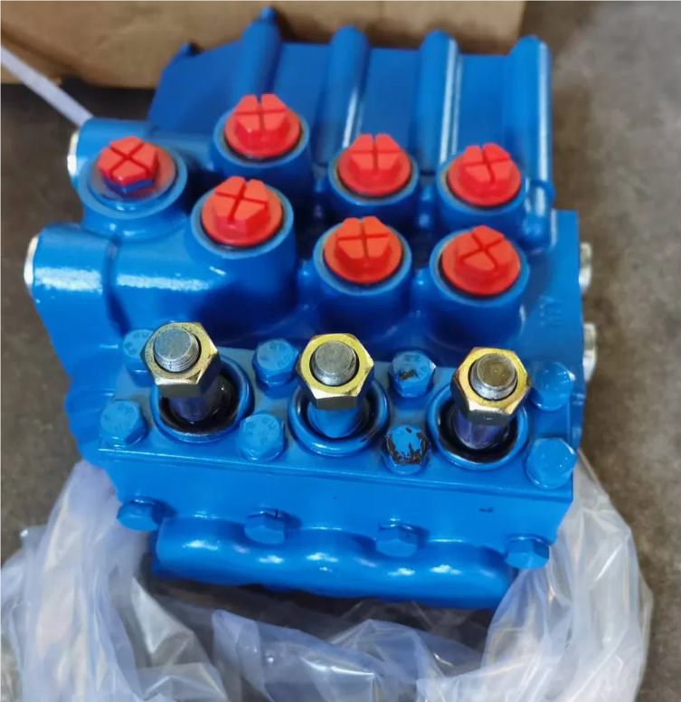 Farm Tractor Hydraulic Delive Distributor P80-3/4-222 for Mtz Tractor Spare Parts