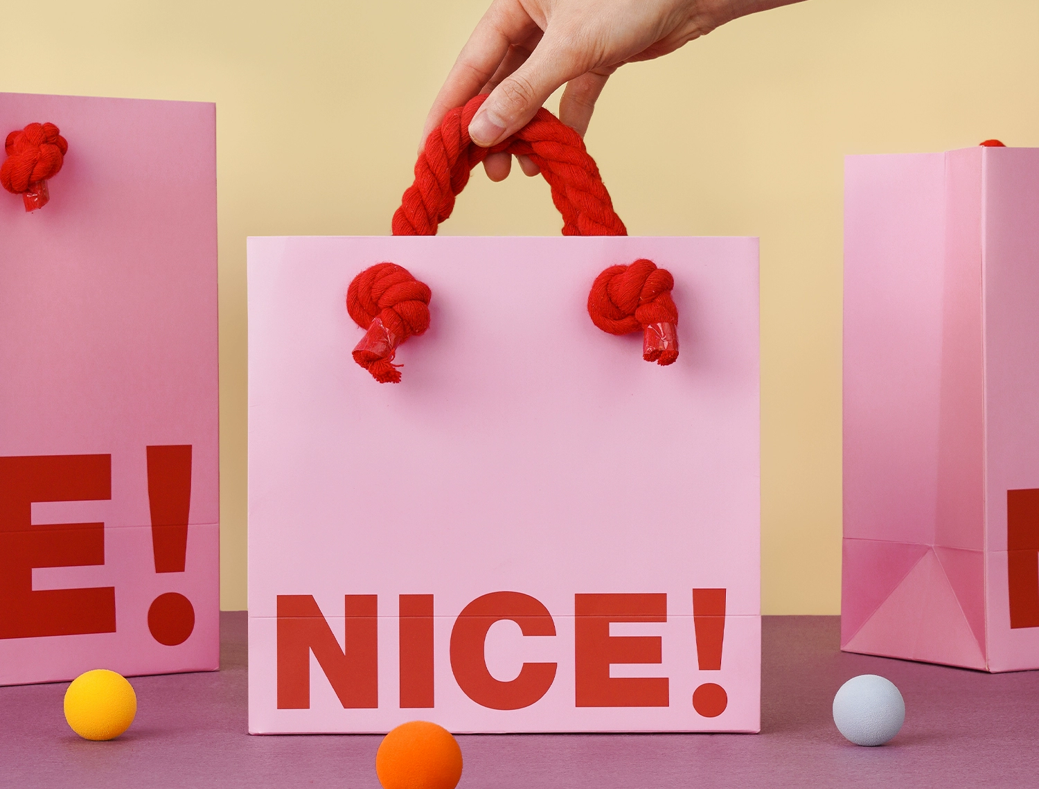 Stylish Gift Paper Bags With Handles Cute Packaging For Graduation Valentine'S