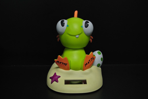 Lovely Style Solar Small Electronic Toys , Electronic Animal Toys Shake Head 10CM