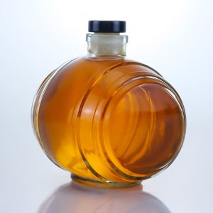 Decal Surface Handling Clear Flint Glass Bottle for Gin Rum Champagne Brandy