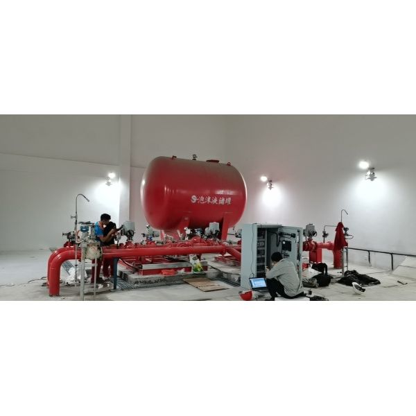 PHP64/100/120/160/220 Foam Bladder Tank Fire Suppression System with DN150 Foam Pump