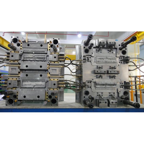 Preform Plastic Injection Molding Automotive Parts , Plastic Molding And