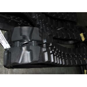 China 230mm Width Excavator Rubber Tracks Superior Traction Continuous With Joint Free on sale