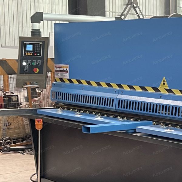 Manual Blade Gap Adjustment Swing Beam Metal Steel Hydraulic Shearing Machine With E21s Estun