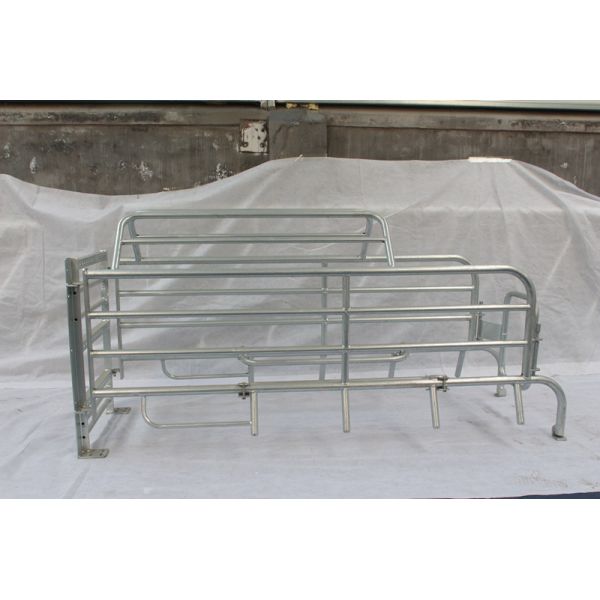Livestock / Pig Farrowing Crate Nodular Cast Iron Products Anti Corrosion