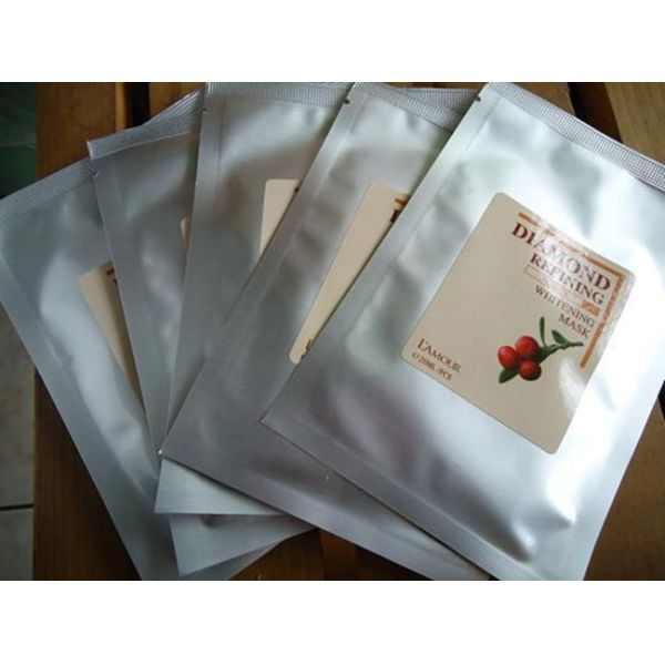 Buy Facial Mask Pouch Aluminum Foil Cosmetic Package Bag Customized Design at wholesale prices