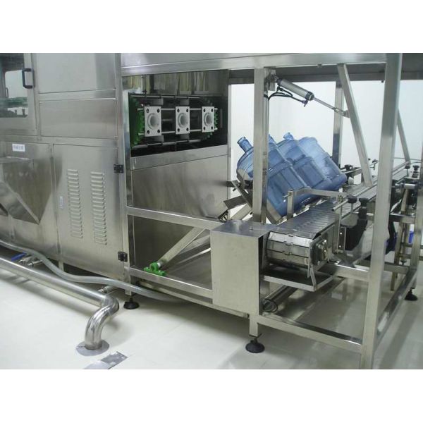 Buy 300 bph 5 gallon filling machine with 20 liter bottled water filling machine barrel water filling machine liquid filler at wholesale prices