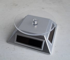 Solar turntable display