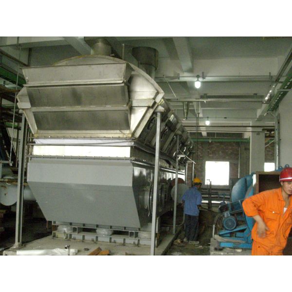 Soyabean Protein Vibrating Fluid Bed Dryer Mechanism Machine , Fluidized Spray