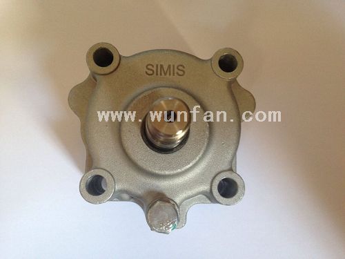 Buy Kubota V2203 oil pump at wholesale prices