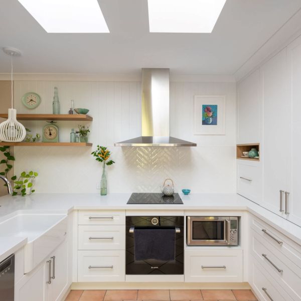 Buy White Shaker Kitchen Cabinets Lacquer Kitchen Cabinets For American Market at wholesale prices