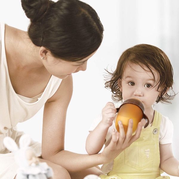 Harmless Durable Silicone Squeeze Feeder , Multipurpose Silicone Dispensing