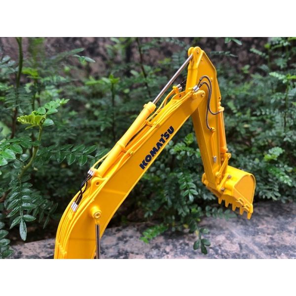 Komatsu PC400LC-8 1/50 Scale Alloy Excavator Model - Diecast Construction Vehicle