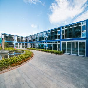 Customized Color Prefabricated Office Container Home with Steel Structure and