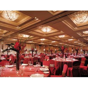 Commercial Hotel Lobby Furniture With Fabric Sofa Solid Wood And Round Dining