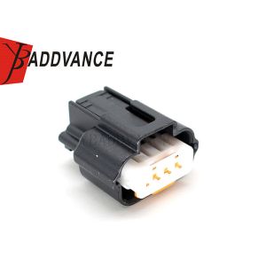 PK605-04027 4 Pin Female Connector , Mitsubishi Electrical Connectors