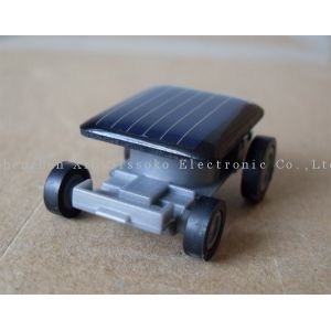 the smallest solar toy car