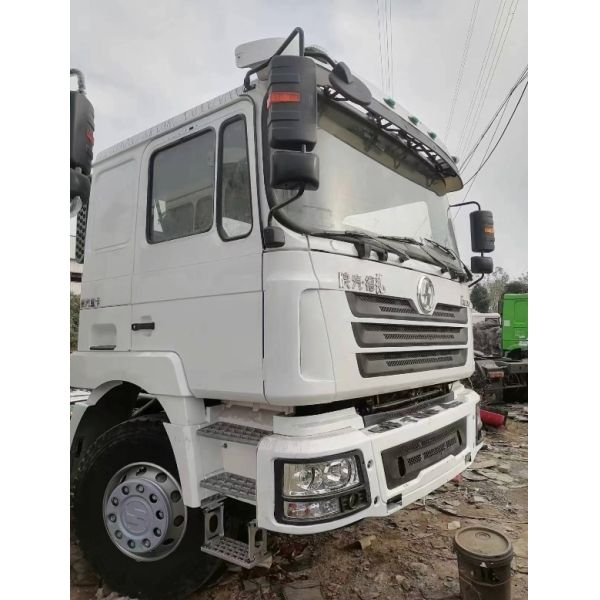 Radial Tire Design SHACMAN F3000 Duty Trailer Head Tractor Trailer Truck for Hauling